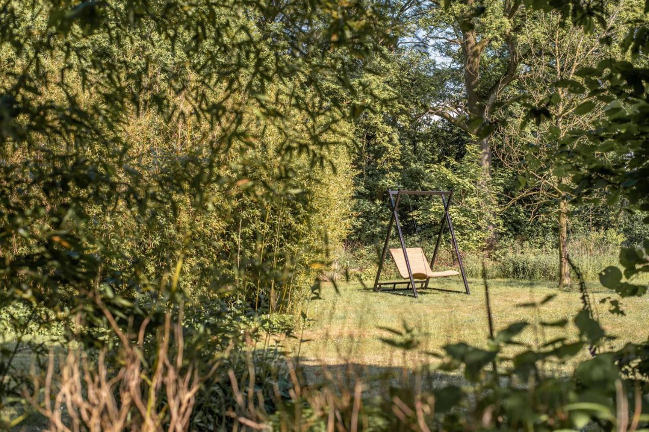 Отель Hofgut Mollberg Wiefelstede Экстерьер фото